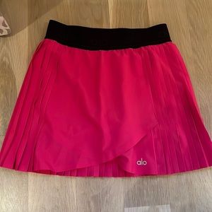 ALO HOT PINK SKIRT!!!